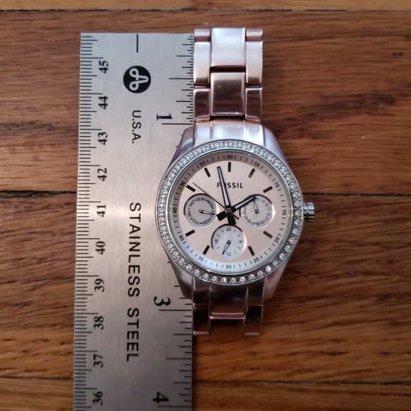 Fossil  Women's Watch - Picture 3 of 5